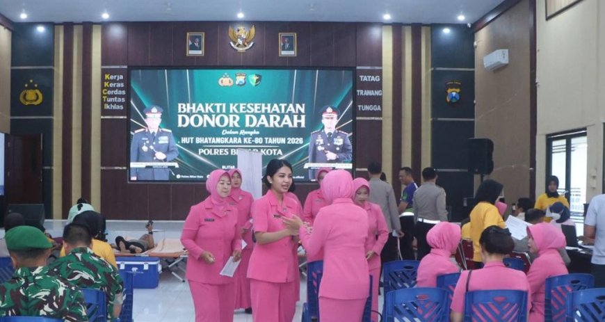 Warga Antusias Ikuti Bakti Kesehatan Polres Blitar Kota